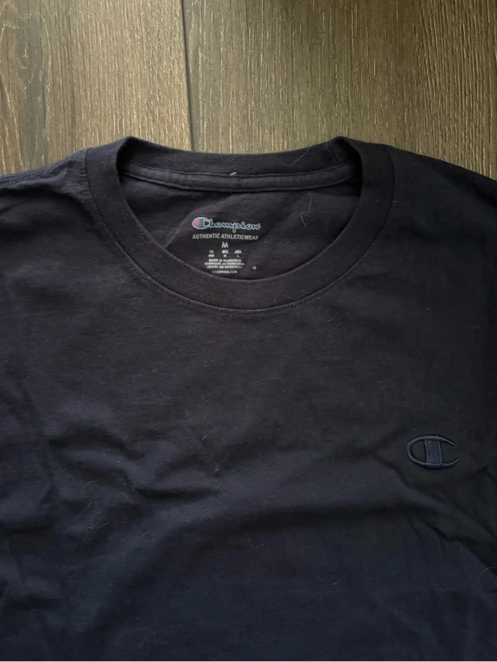 navy champion t shirt - Picture 2 of 2